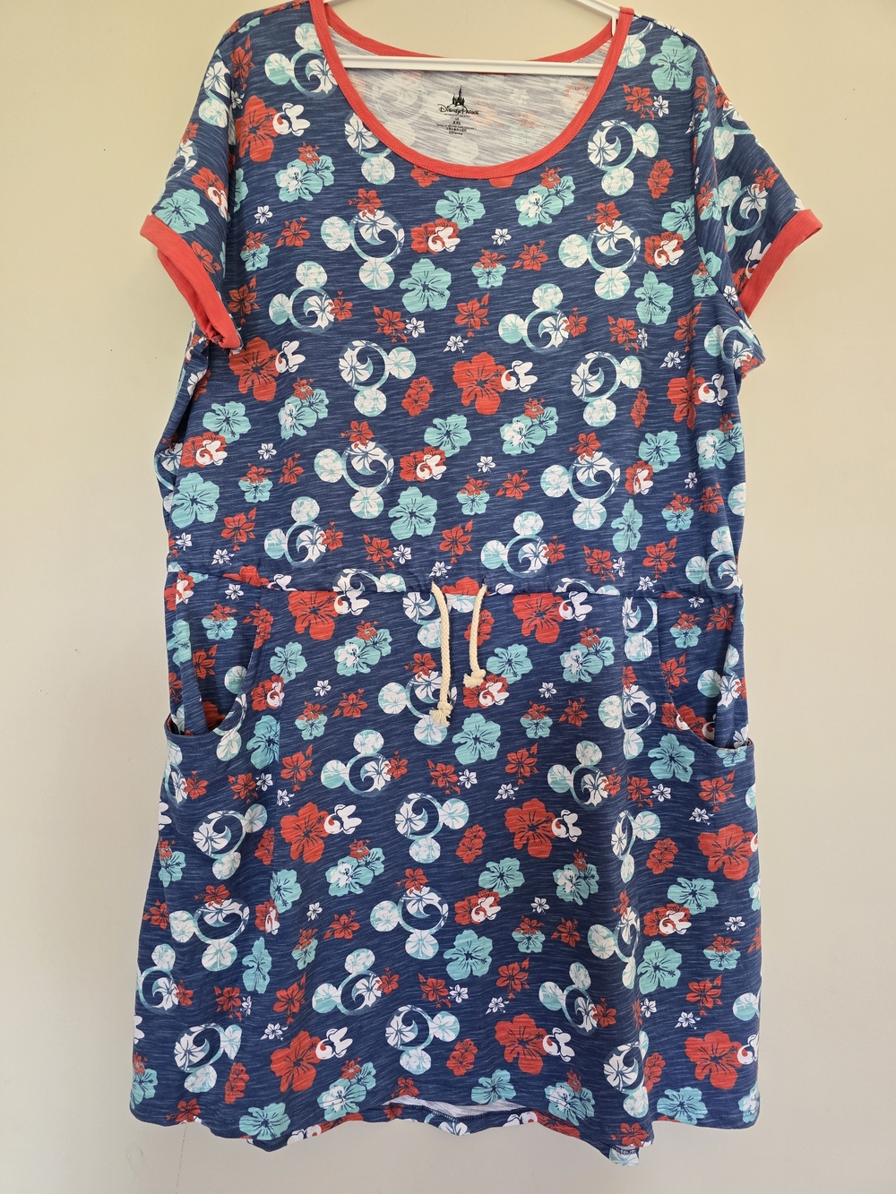 Disney Parks Dress Floral Midi Dress. Women's Size XXL. Drawsring Waist. Pockets